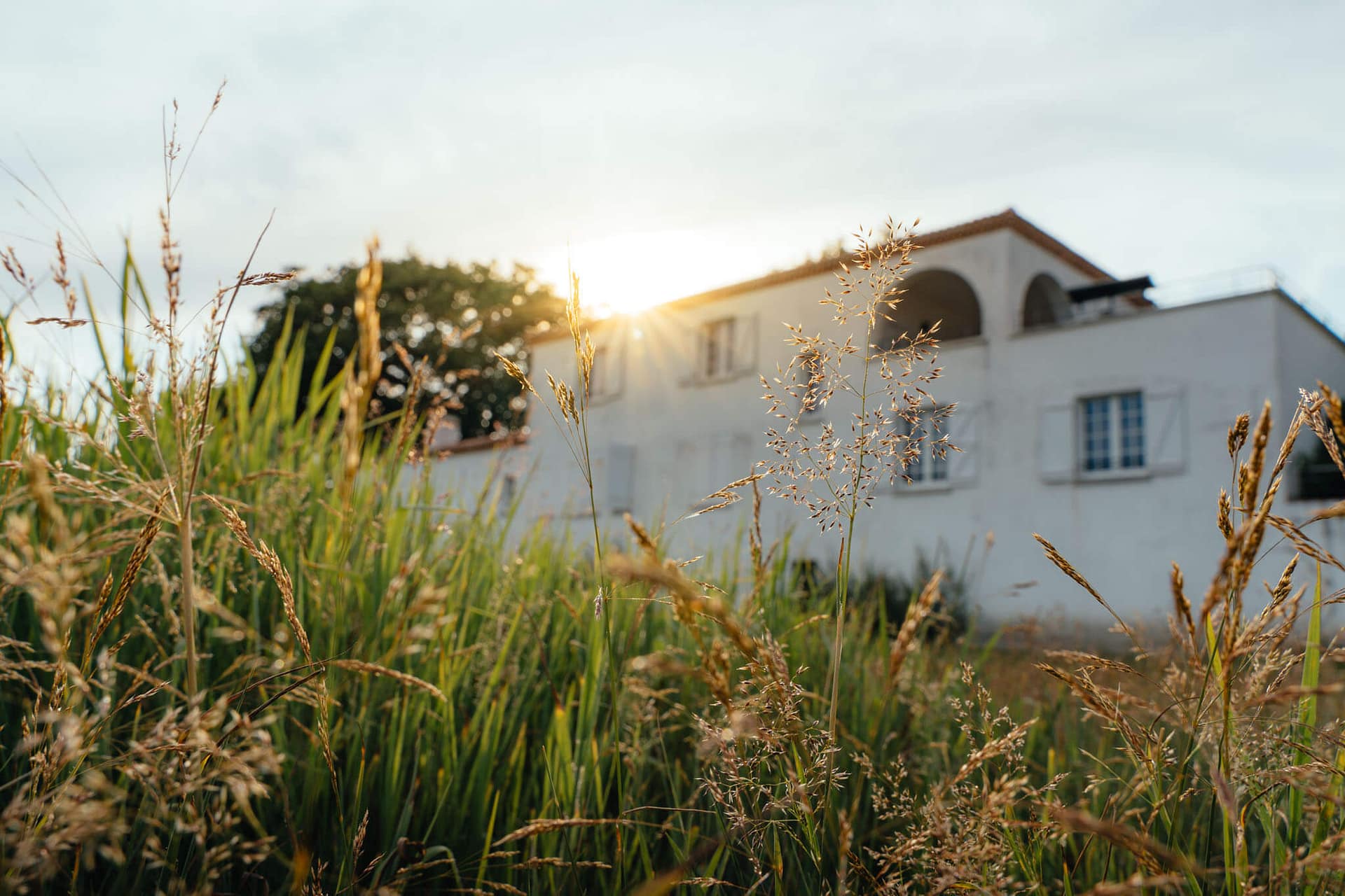Pavillon Guerlain sous les lumières de fin de journée
